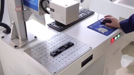 Offres mensuelles Machine de gravure de marquage laser à fibre CE FDA pour métal